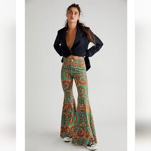 We the Free Just Float On Print Flare Jeans in Emerald Combo, Size 29 (US 8)